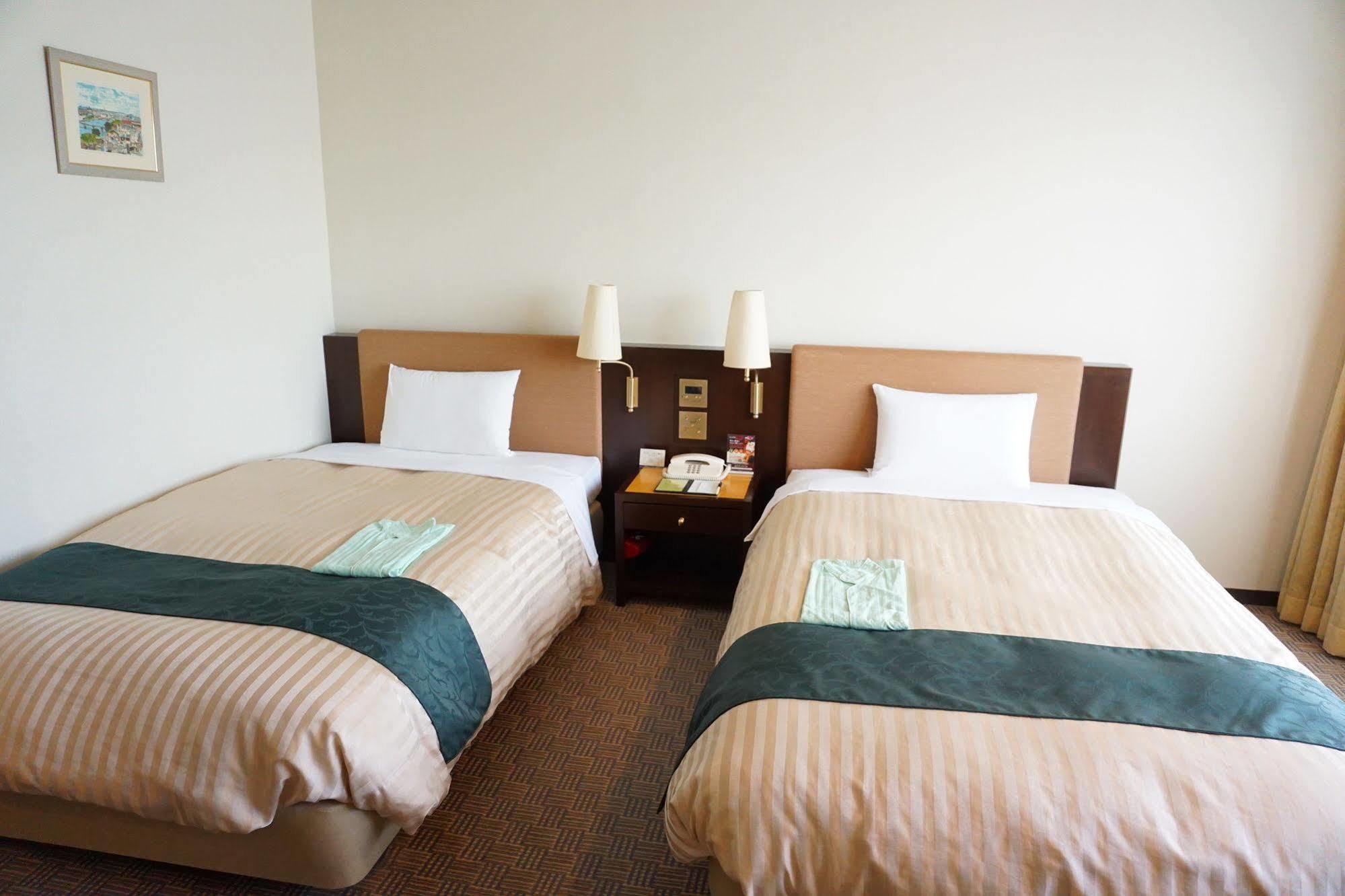 Kkr Hotel Hakata Фукуока Екстер'єр фото